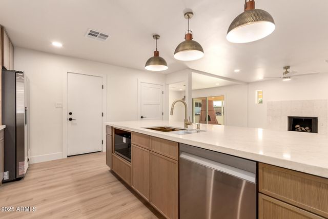 8357 E MONTE VISTA Road, Scottsdale, AZ 85257