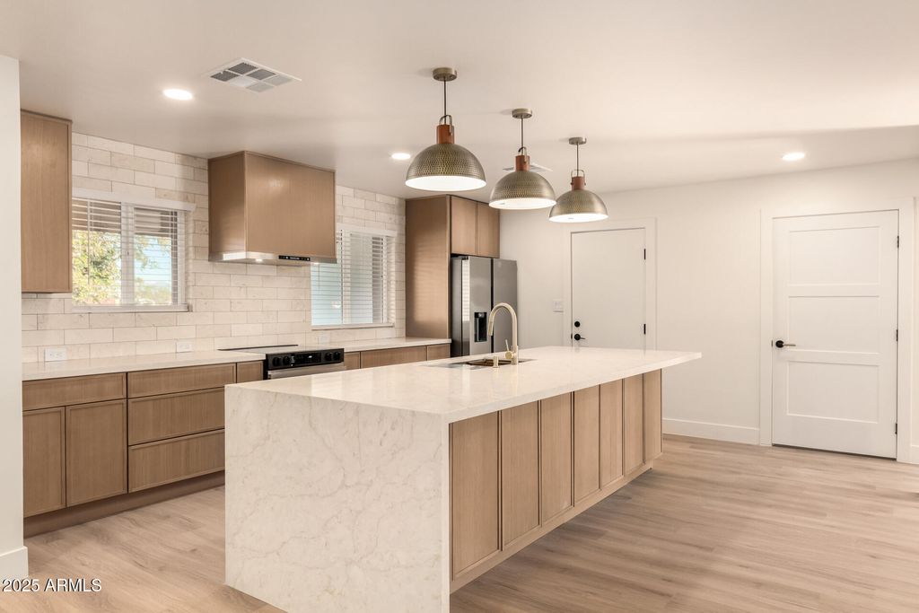 8357 E MONTE VISTA Road, Scottsdale, AZ 85257