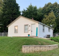 312 Superior Drive, Ferguson, MO 63135