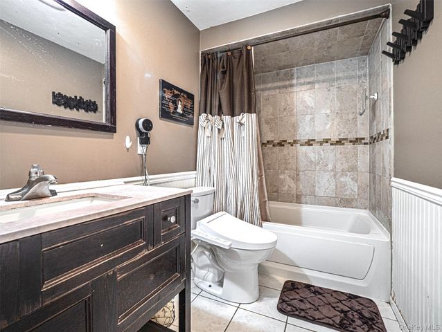 34 Waterbury Road, Warwick, NY 10990