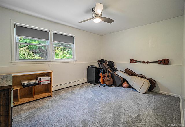 34 Waterbury Road, Warwick, NY 10990