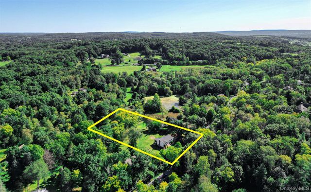 34 Waterbury Road, Warwick, NY 10990