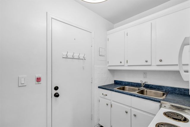 6263 NE 19th Ave 1030, Fort Lauderdale, FL 33308