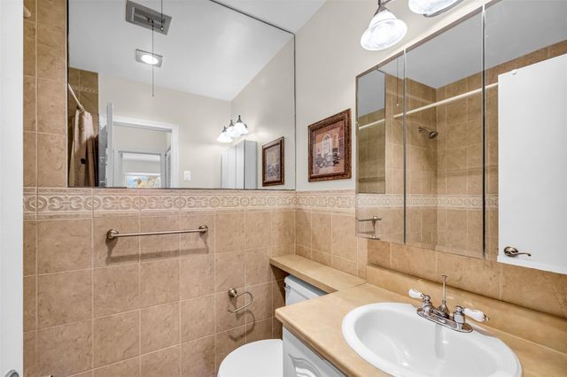 6263 NE 19th Ave 1030, Fort Lauderdale, FL 33308