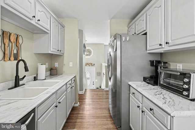 103 GREENWOOD DR, New Cumberland, PA 17070