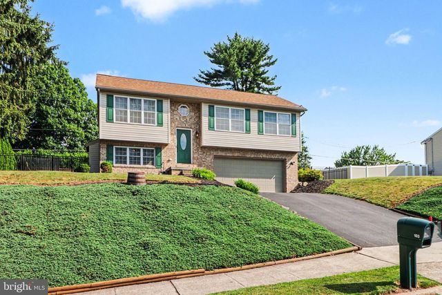 103 GREENWOOD DR, New Cumberland, PA 17070