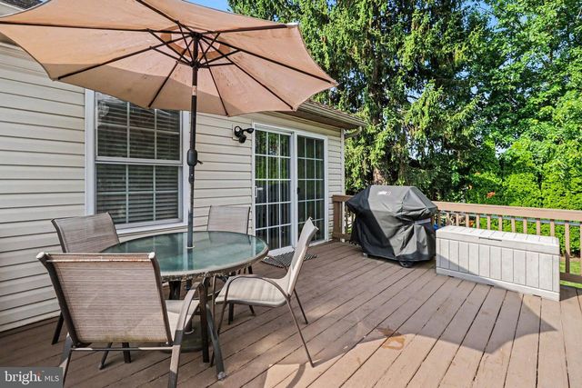 103 GREENWOOD DR, New Cumberland, PA 17070