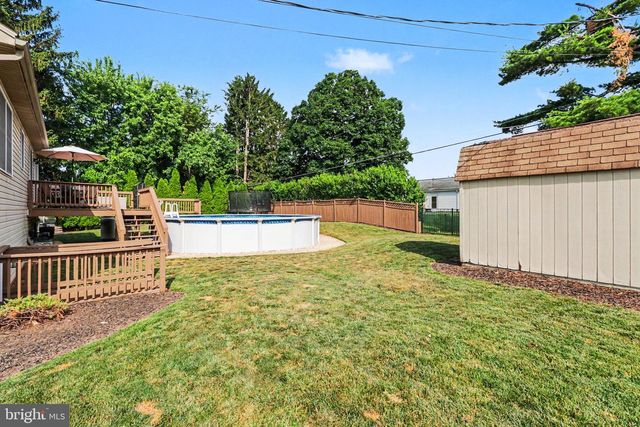 103 GREENWOOD DR, New Cumberland, PA 17070
