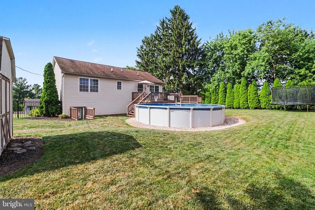 103 GREENWOOD DR, New Cumberland, PA 17070