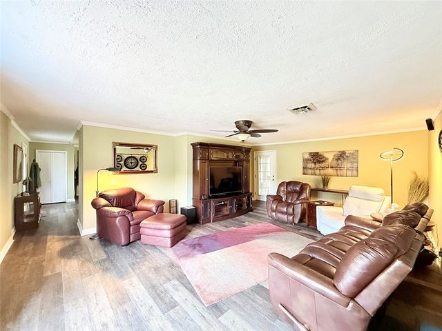 567 Broomfield Road, Dover, AR 72837