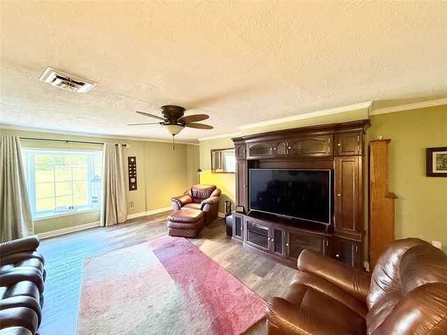 567 Broomfield Road, Dover, AR 72837