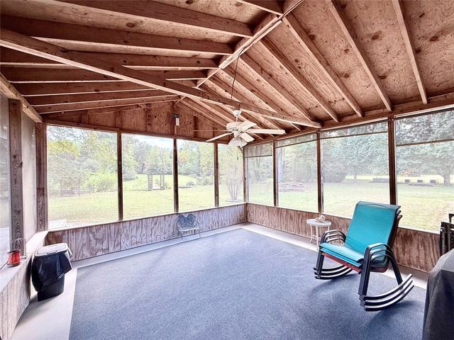 567 Broomfield Road, Dover, AR 72837