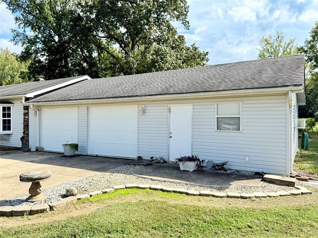567 Broomfield Road, Dover, AR 72837