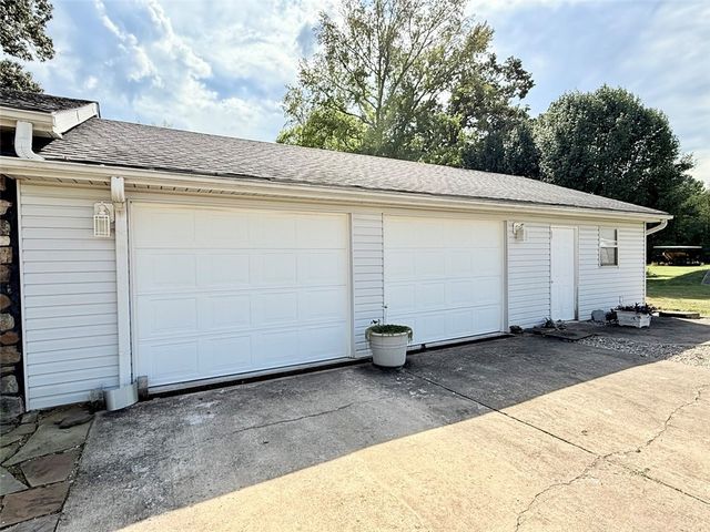 567 Broomfield Road, Dover, AR 72837