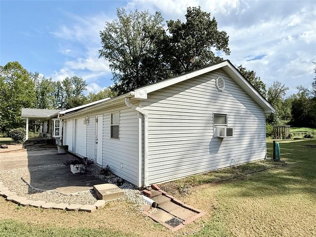 567 Broomfield Road, Dover, AR 72837