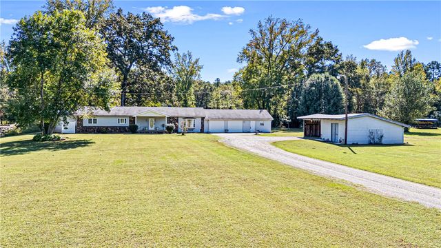 567 Broomfield Road, Dover, AR 72837