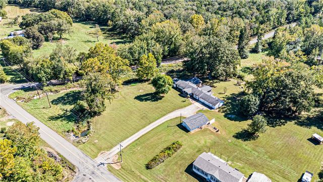 567 Broomfield Road, Dover, AR 72837
