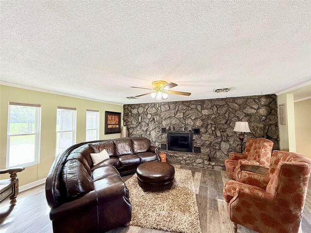 567 Broomfield Road, Dover, AR 72837