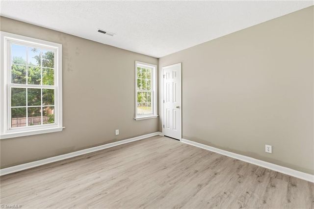 3650 Single Leaf Court, High Point, NC 27265