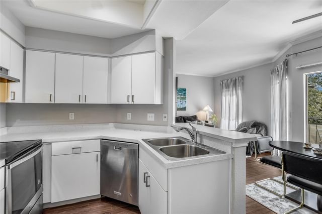 6000 Shepherd Mountain CV 1413, Austin, TX 78730