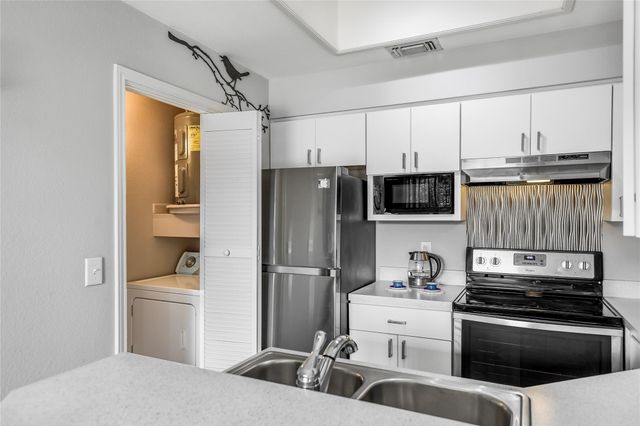 6000 Shepherd Mountain CV 1413, Austin, TX 78730