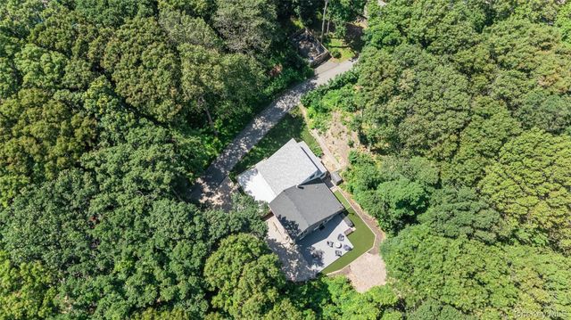 356 Oakleigh Avenue 38, Baiting Hollow, NY 11933