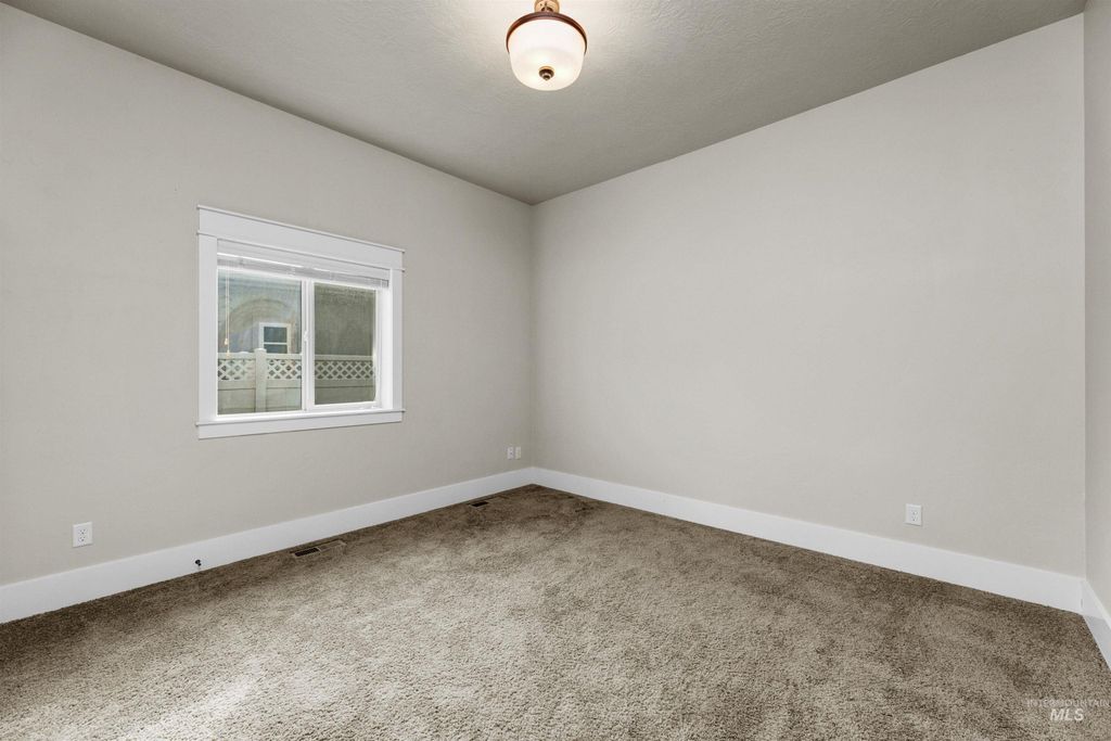 2205 W Verona Dr, Meridian, ID 83646 photo 5