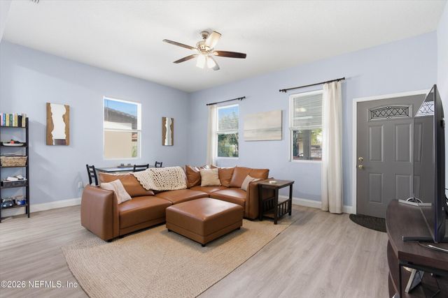 1733 LANDON Avenue, Jacksonville, FL 32207