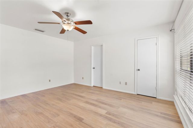 8903 Roos Road, Houston, TX 77036