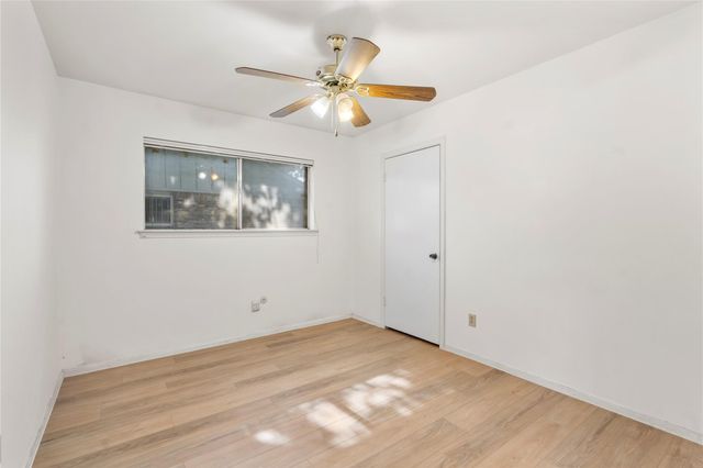 8903 Roos Road, Houston, TX 77036