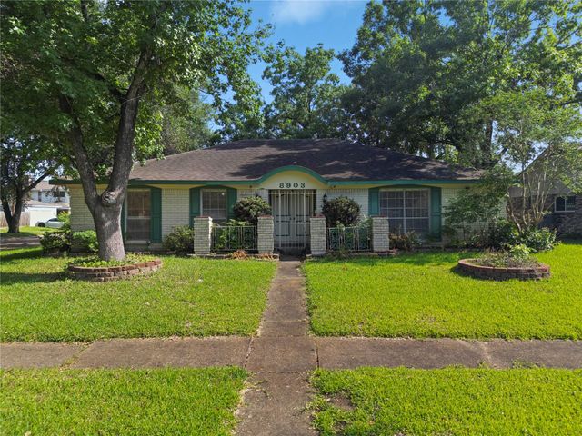 8903 Roos Road, Houston, TX 77036