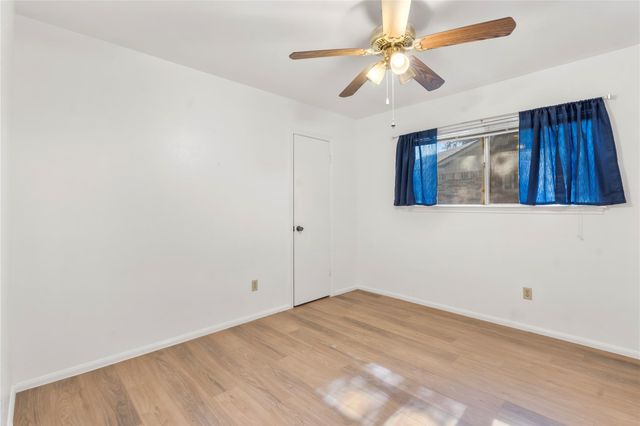 8903 Roos Road, Houston, TX 77036