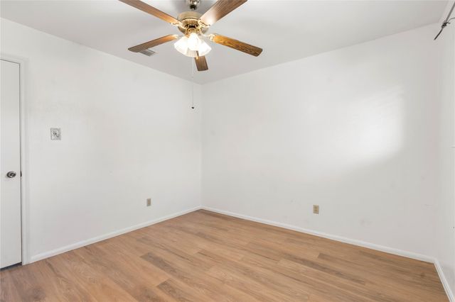 8903 Roos Road, Houston, TX 77036