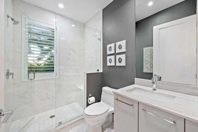 112 Water Club Court N, North Palm Beach, FL 33408