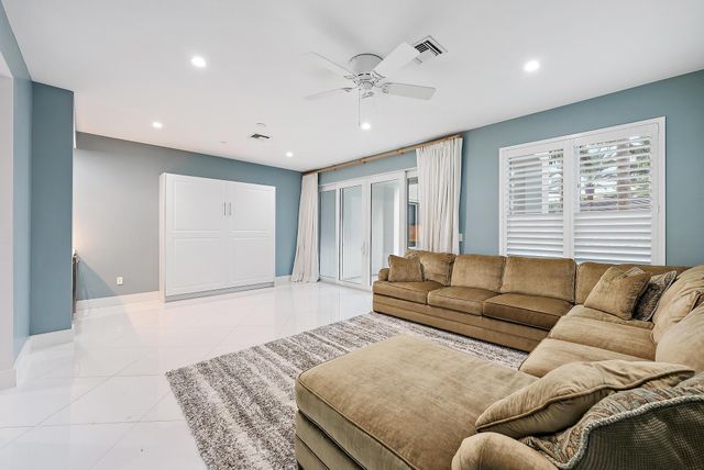 112 Water Club Court N, North Palm Beach, FL 33408