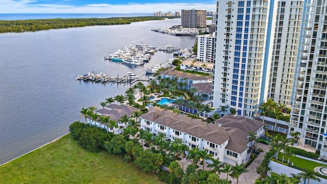 112 Water Club Court N, North Palm Beach, FL 33408