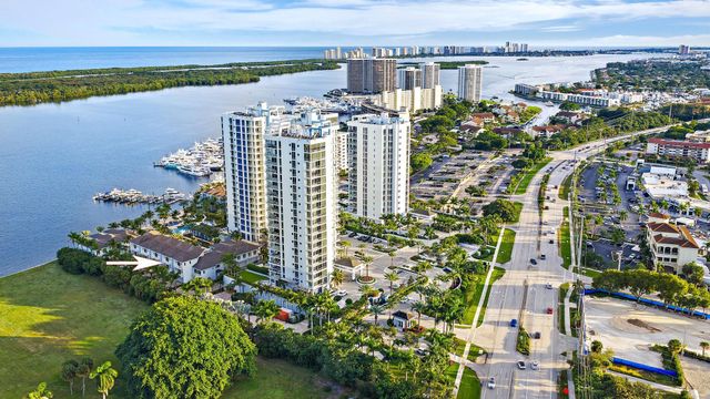 112 Water Club Court N, North Palm Beach, FL 33408