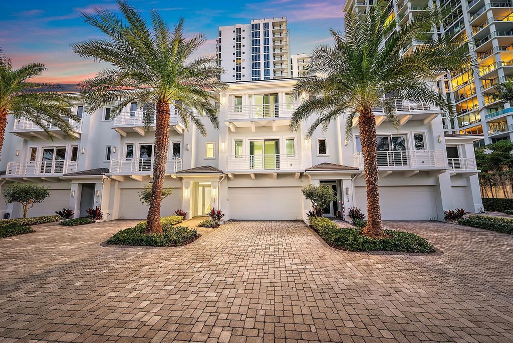112 Water Club Court N, North Palm Beach, FL 33408