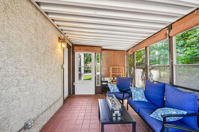 961 Livingston Avenue, West Saint Paul, MN 55118