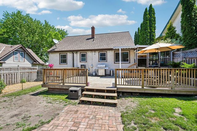 961 Livingston Avenue, West Saint Paul, MN 55118