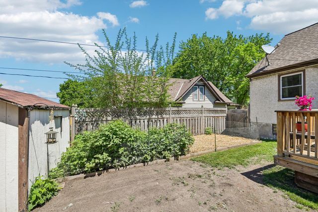 961 Livingston Avenue, West Saint Paul, MN 55118