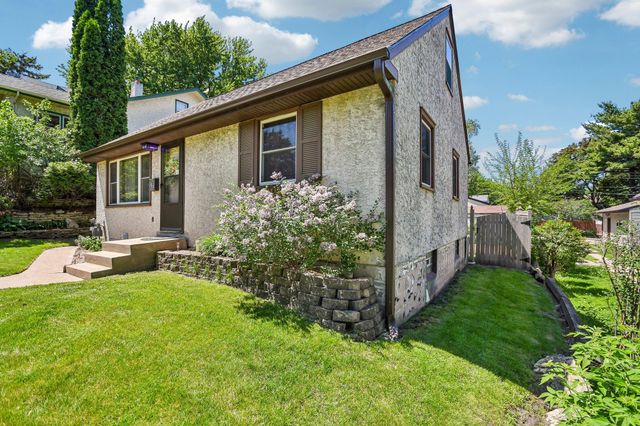 961 Livingston Avenue, West Saint Paul, MN 55118