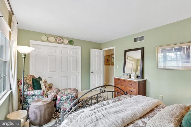 219 WILTSHIRE DR, Kennett Square, PA 19348