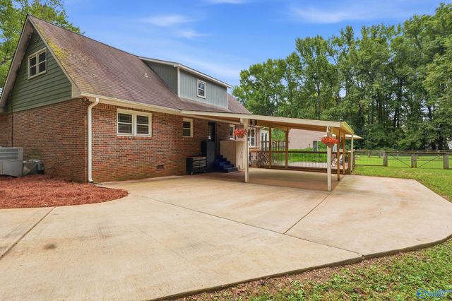 283 Mimi Lane, Toney, AL 35773