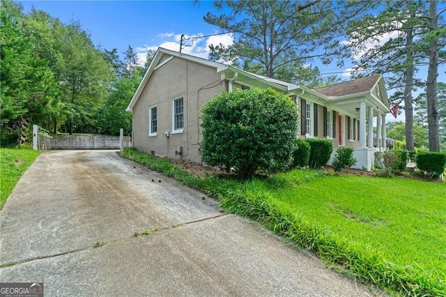 3061 General Lee, Macon, GA 31204