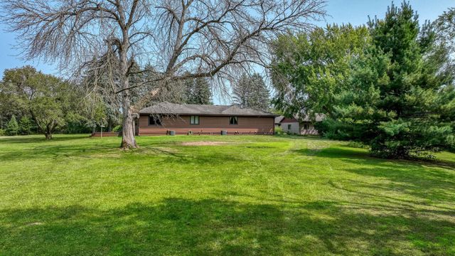 5892 Graff Road, Eau Claire, WI 54701