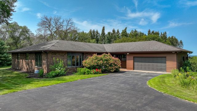 5892 Graff Road, Eau Claire, WI 54701