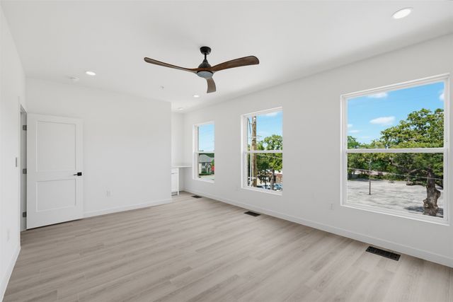 516 S O Connor Road, Irving, TX 75060