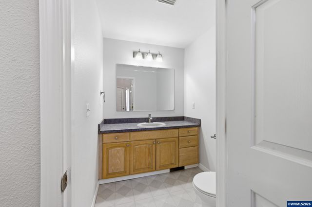 3245 Croisan Creek Rd S, Salem, OR 97302