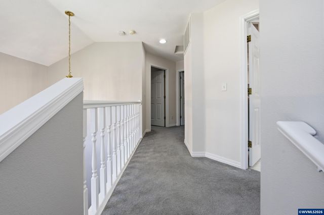 3245 Croisan Creek Rd S, Salem, OR 97302